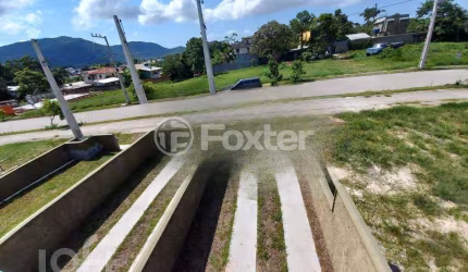 Casa com 2 quartos à venda na Rua Candido Pereira dos Anjos, 2, São João do Rio Vermelho, Florianópolis, 92 m2 por R$ 480.000