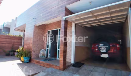 Casa com 3 quartos à venda na Rua dos Pavões, 70, Igara, Canoas, 220 m2 por R$ 750.000