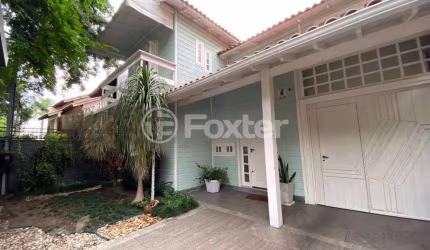 Casa com 3 quartos à venda na Rua Gregório da Fonseca, 509, Nonoai, Porto Alegre, 215 m2 por R$ 749.000