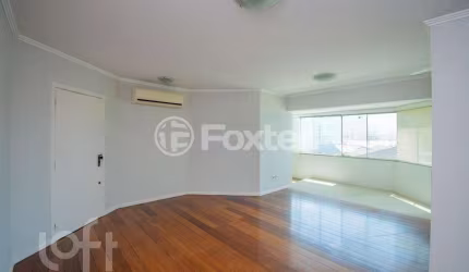 Apartamento com 3 quartos à venda na Rua Doutor Eduardo Marques Júnior, 27, Jardim Itu Sabará, Porto Alegre, 109 m2 por R$ 675.000