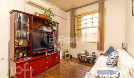 Casa com 3 quartos à venda na Rua Ramiro Barcelos, 319, Floresta, Porto Alegre, 180 m2 por R$ 699.000