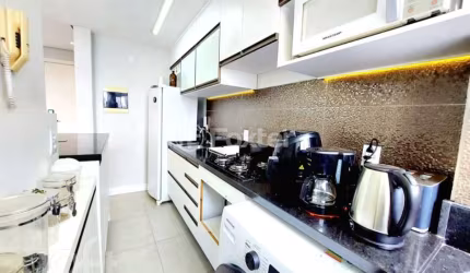 Apartamento com 2 quartos à venda na Avenida da Cavalhada, 6684, Cavalhada, Porto Alegre, 46 m2 por R$ 350.000