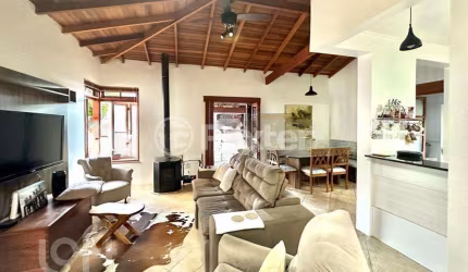 Casa com 4 quartos à venda na Rua Londres, 57, Canudos, Novo Hamburgo, 346 m2 por R$ 990.000