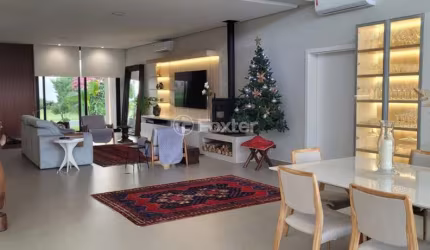 Casa em condomínio fechado com 3 quartos à venda na Avenida Juca Batista, 8000, Chapéu do Sol, Porto Alegre, 370 m2 por R$ 3.300.000