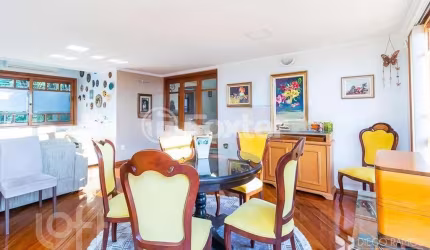Casa com 3 quartos à venda na Rua Floriano Maya D'Ávila, 30, Teresópolis, Porto Alegre, 246 m2 por R$ 1.110.000