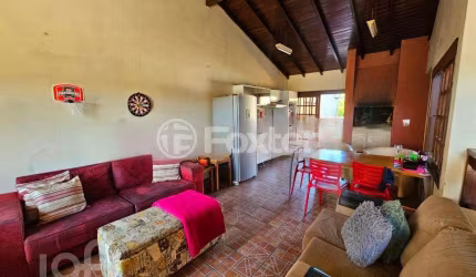Casa com 4 quartos à venda na Rua Bezerra de Menezes, 135, Passo da Areia, Porto Alegre, 420 m2 por R$ 2.500.000