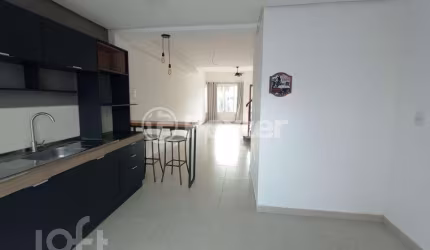 Casa com 2 quartos à venda na Rua Ilari Arlindo Basei, 204, Guarujá, Porto Alegre, 95 m2 por R$ 388.000