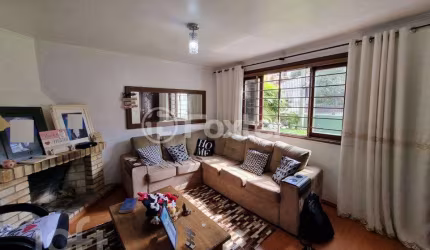 Casa com 3 quartos à venda na Rua Primeiro de Março, 391, Nossa Senhora das Graças, Canoas, 285 m2 por R$ 619.999