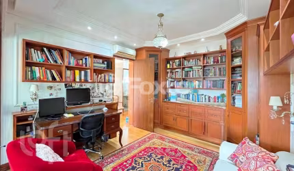 Casa com 3 quartos à venda na Rua Maracá, 51, Vila Assunção, Porto Alegre, 407 m2 por R$ 3.000.000