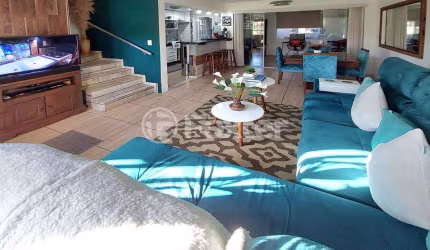 Casa em condomínio fechado com 3 quartos à venda na Avenida Edgar Pires de Castro, 350, Hípica, Porto Alegre, 118 m2 por R$ 350.000