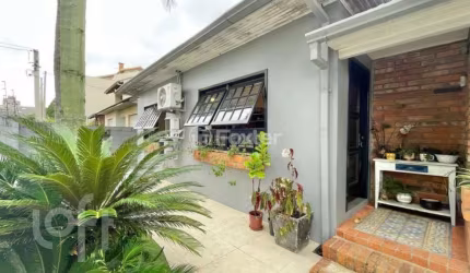 Casa com 2 quartos à venda na Rua Araribóia, 347, Rio Branco, Novo Hamburgo, 154 m2 por R$ 677.000