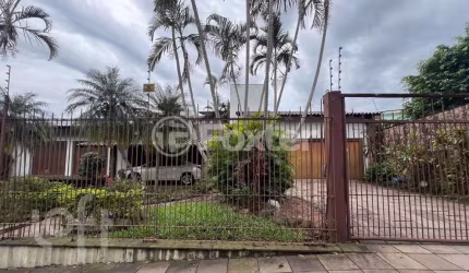 Casa com 5 quartos à venda na Rua Monte Castelo, 186, Nossa Senhora das Graças, Canoas, 618 m2 por R$ 3.500.000