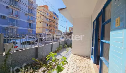 Casa com 2 quartos à venda na Rua Osvaldo Cruz, 128, Balneário, Florianópolis, 270 m2 por R$ 1.380.000