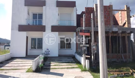 Casa com 2 quartos à venda na Avenida Edgar Pires de Castro, 1, Hípica, Porto Alegre, 73 m2 por R$ 395.000