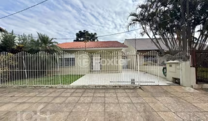 Casa com 4 quartos à venda na Rua dos Girassóis, 215, Igara, Canoas, 250 m2 por R$ 798.000