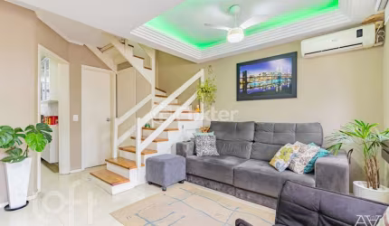 Casa em condomínio fechado com 3 quartos à venda na Avenida Guilherme Schell, 1250, Rio Branco, Canoas, 88 m2 por R$ 437.000