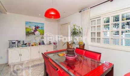 Casa com 3 quartos à venda na Rua Doutor Ernesto Miranda, 195, Jardim São Pedro, Porto Alegre, 116 m2 por R$ 420.000