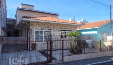 Casa com 4 quartos à venda na Rua Juan Ganzo Fernandes, 220, Saco dos Limões, Florianópolis, 119 m2 por R$ 958.000