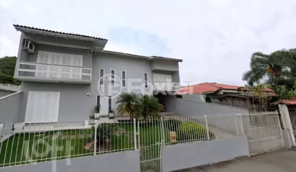 Casa com 4 quartos à venda na Rua Pau de Canela, 536, Rio Tavares, Florianópolis, 222 m2 por R$ 1.802.000