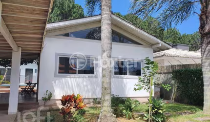 Casa com 3 quartos à venda na Rua Huberto Rohden, 825, Campeche, Florianópolis, 180 m2 por R$ 1.820.000