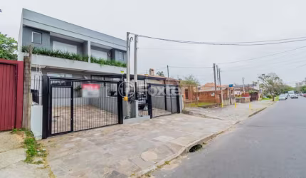 Casa com 3 quartos à venda na Rua Doutor Pereira Neto, 1013, Tristeza, Porto Alegre, 170 m2 por R$ 799.000