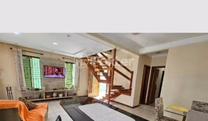 Casa com 3 quartos à venda na Rua Marquês do Maricá, 605, Vila Nova, Porto Alegre, 205 m2 por R$ 700.000