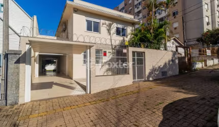 Casa com 4 quartos à venda na Rua Veríssimo Rosa, 355, Partenon, Porto Alegre, 309 m2 por R$ 1.681.000
