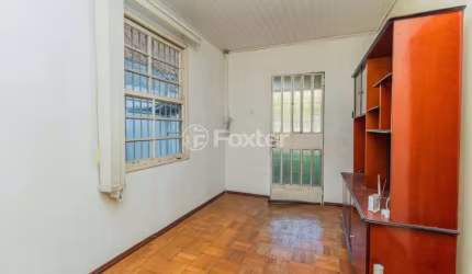 Casa com 2 quartos à venda na Avenida Ipê, 280, Vila Jardim, Porto Alegre, 124 m2 por R$ 590.000