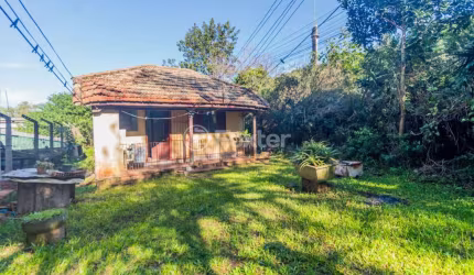 Casa com 2 quartos à venda na Rua Dona Malvina, 5, Santa Tereza, Porto Alegre, 80 m2 por R$ 237.500