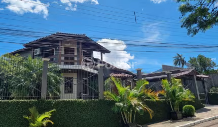 Casa com 3 quartos à venda na Rua Borges de Medeiros, 61, Niterói, Canoas, 250 m2 por R$ 1.235.000
