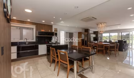 Casa em condomínio fechado com 3 quartos à venda na Avenida Juca Batista, 8000, Belém Novo, Porto Alegre, 506 m2 por R$ 3.800.000