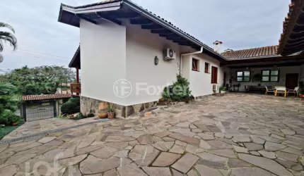 Casa com 4 quartos à venda na Rua Frederico Groehs Neto, 180, Vila Nova, Novo Hamburgo, 427 m2 por R$ 1.250.000