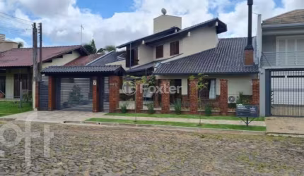 Casa com 3 quartos à venda na Rua Padre Cristóvão de Mendonza, 436, Cristo Rei, São Leopoldo, 257 m2 por R$ 1.200.000