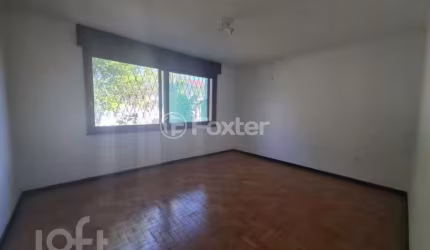 Casa com 3 quartos à venda na Rua Doutor Alberto Albertini, 301, São Sebastião, Porto Alegre, 360 m2 por R$ 680.000