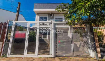 Casa com 3 quartos à venda na Rua Felipe Arísio, 121, Hípica, Porto Alegre, 138 m2 por R$ 800.000