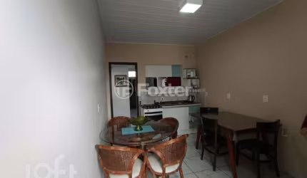 Casa com 3 quartos à venda na Servidão Maria Luz Silveira, 706, São João do Rio Vermelho, Florianópolis, 117 m2 por R$ 390.000