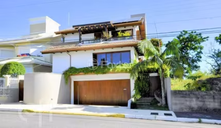 Casa com 4 quartos à venda na Rua Almirante Barroso, 188, João Paulo, Florianópolis, 500 m2 por R$ 5.450.000