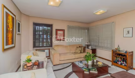 Casa com 3 quartos à venda na Rua Doutor Raul Moreira, 115, Cristal, Porto Alegre, 191 m2 por R$ 880.000