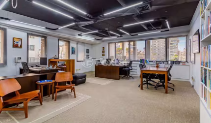 Sala comercial com 2 salas à venda na Avenida Luiz Manoel Gonzaga, 450, Três Figueiras, Porto Alegre, 144 m2 por R$ 700.000