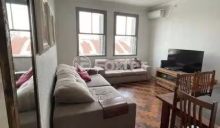 Apartamento com 3 quartos à venda na Avenida Brasil, 867, Navegantes, Porto Alegre, 77 m2 por R$ 230.000