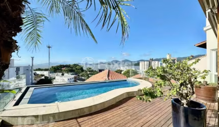 Casa com 3 quartos à venda na Rua Visconde de Taunay, 218, Agronômica, Florianópolis, 284 m2 por R$ 2.300.000