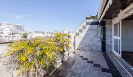 Cobertura com 3 quartos à venda na Rua Santa Terezinha, 253, Farroupilha, Porto Alegre, 287 m2 por R$ 1.199.000