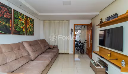 Casa com 2 quartos à venda na Rua Antônio Carlos Ribeiro, 43, Guarujá, Porto Alegre, 108 m2 por R$ 520.000
