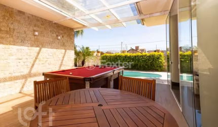 Casa em condomínio fechado com 4 quartos à venda na Rua Monte Castelo, 2007, Marechal Rondon, Canoas, 531 m2 por R$ 4.980.000