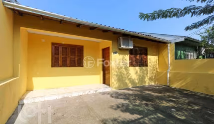 Casa com 2 quartos à venda na Rua Havaí, 398, Mato Grande, Canoas, 85 m2 por R$ 250.000