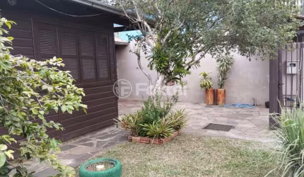 Casa com 4 quartos à venda na Rua Iara, 231, Parque Amador, Esteio, 150 m2 por R$ 480.000