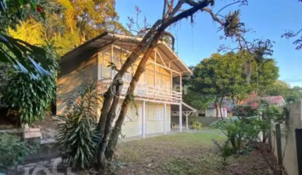 Casa com 3 quartos à venda na Rua Vereador Osni Ortiga, 363, Lagoa da Conceição, Florianópolis, 135 m2 por R$ 1.300.000