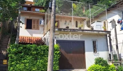 Casa com 3 quartos à venda na Rua Santiago Dantas, 398, Cascata, Porto Alegre, 160 m2 por R$ 299.000