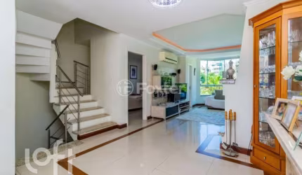 Casa com 4 quartos à venda na Rua Antônio Saber, 20, Jardim Itu Sabará, Porto Alegre, 314 m2 por R$ 1.300.000
