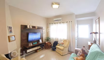 Casa com 2 quartos à venda na Rua Manoel Nunes da Silva, 67, Guarujá, Porto Alegre, 120 m2 por R$ 450.000